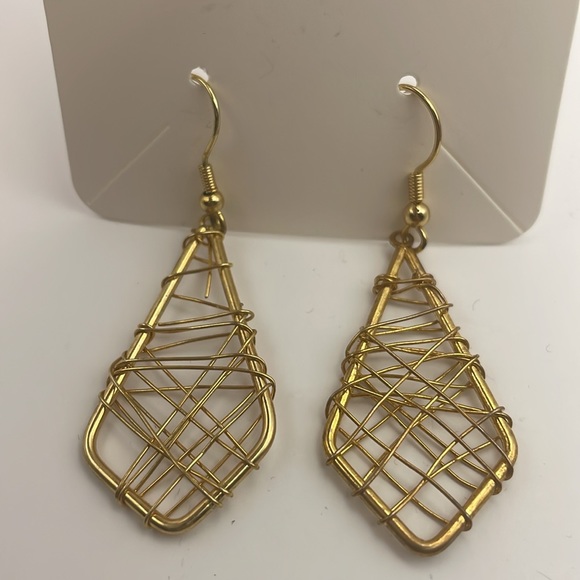 Gold Tone Wire Wrapped Dangle Earrings (F82) - Picture 6 of 6
